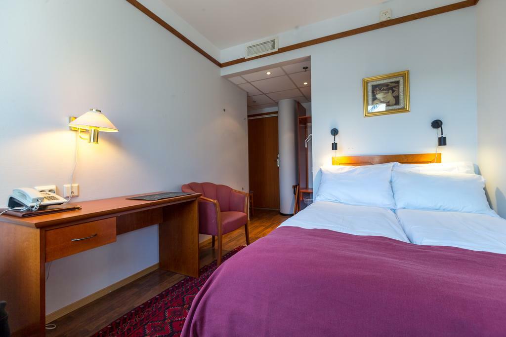 Enter Amalie Hotel Tromso